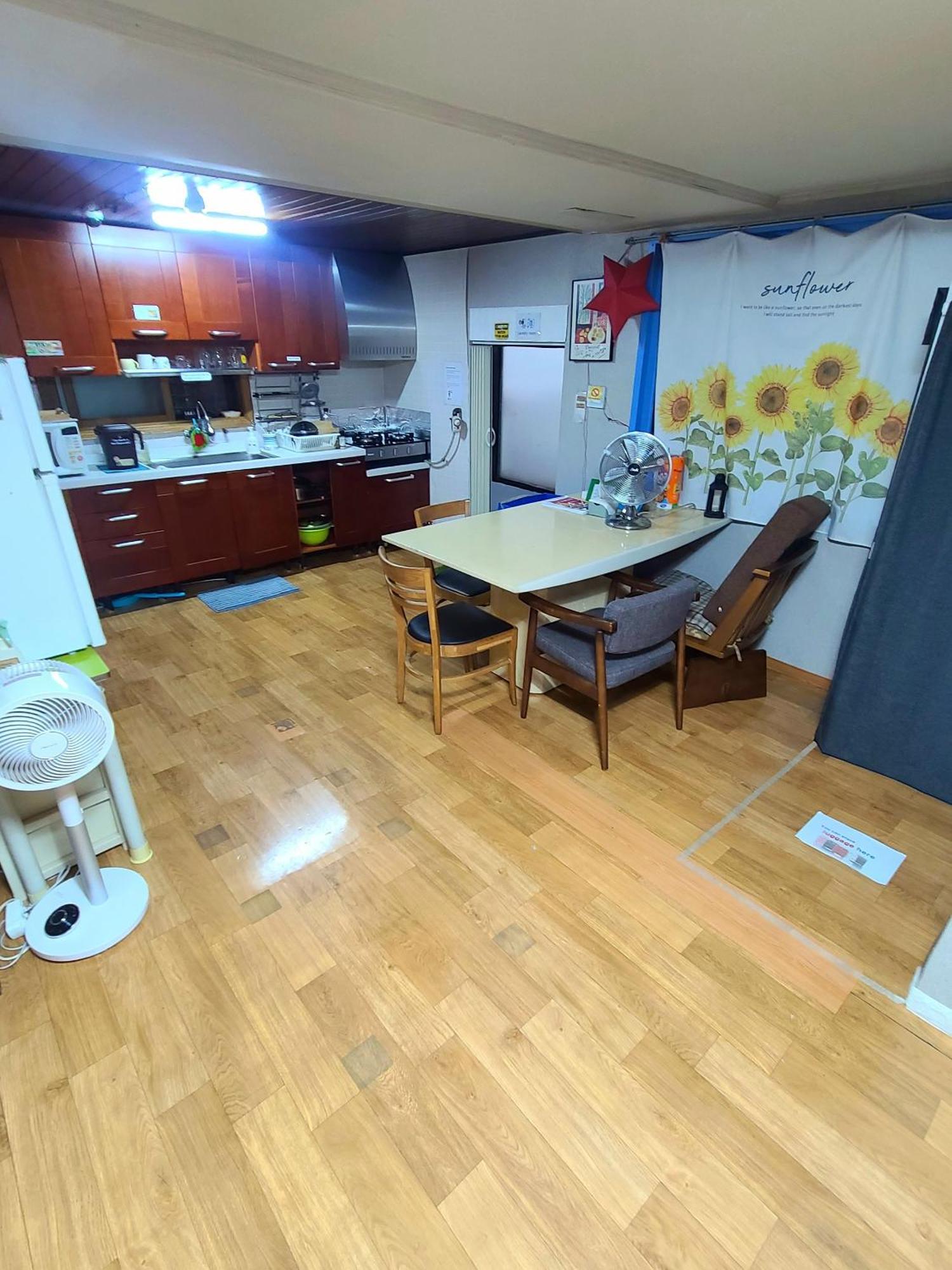 Appletree Guesthouse Seoul Ngoại thất bức ảnh